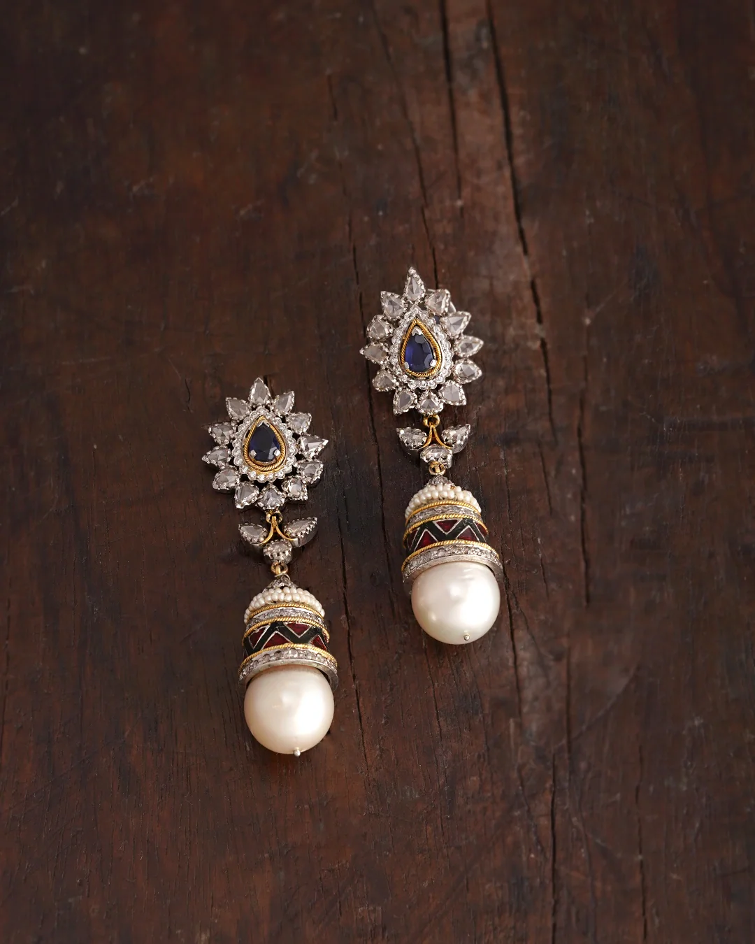 Naina Pearl Earrings - Image 3