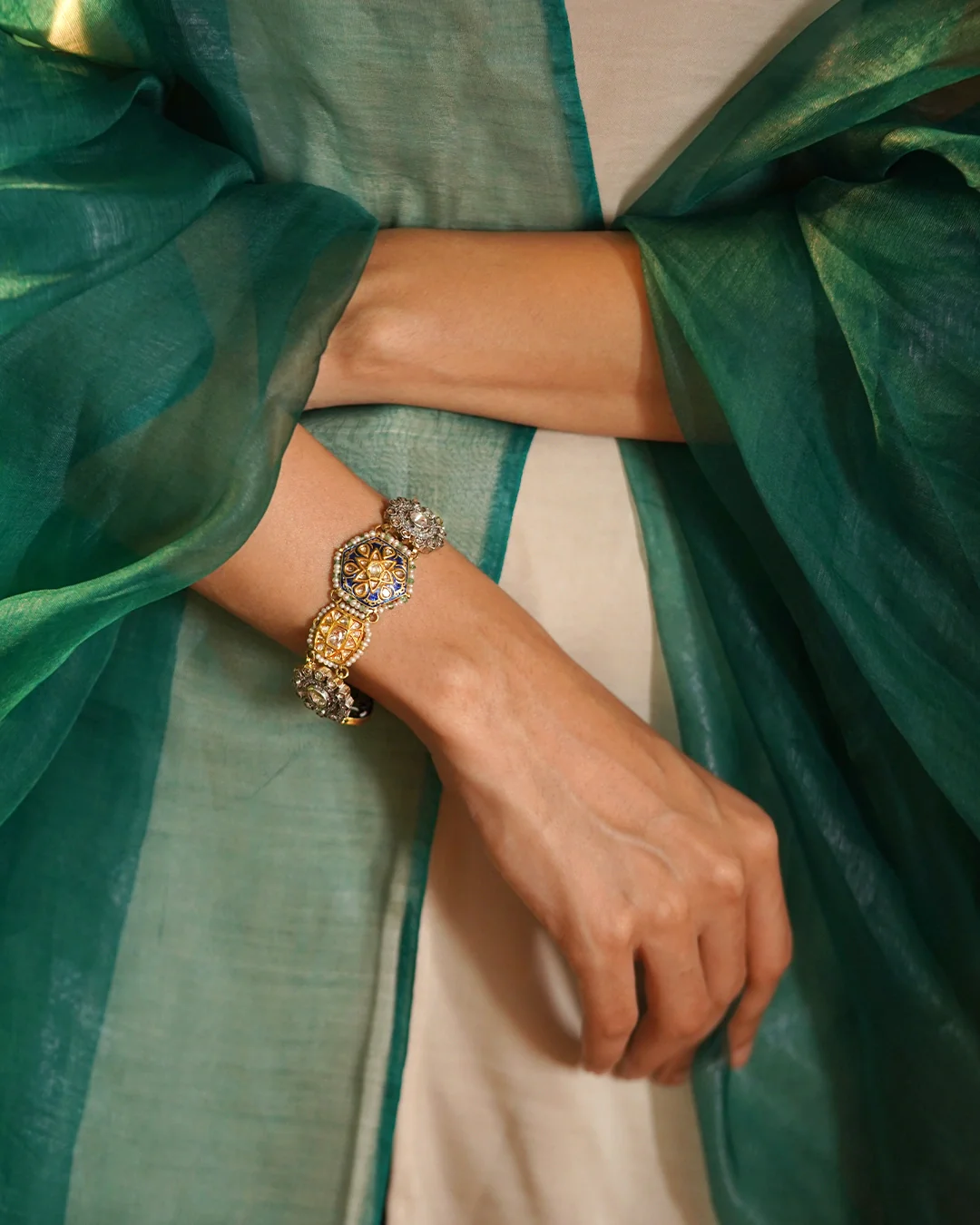 Rysa Bracelet and Choker - Image 4