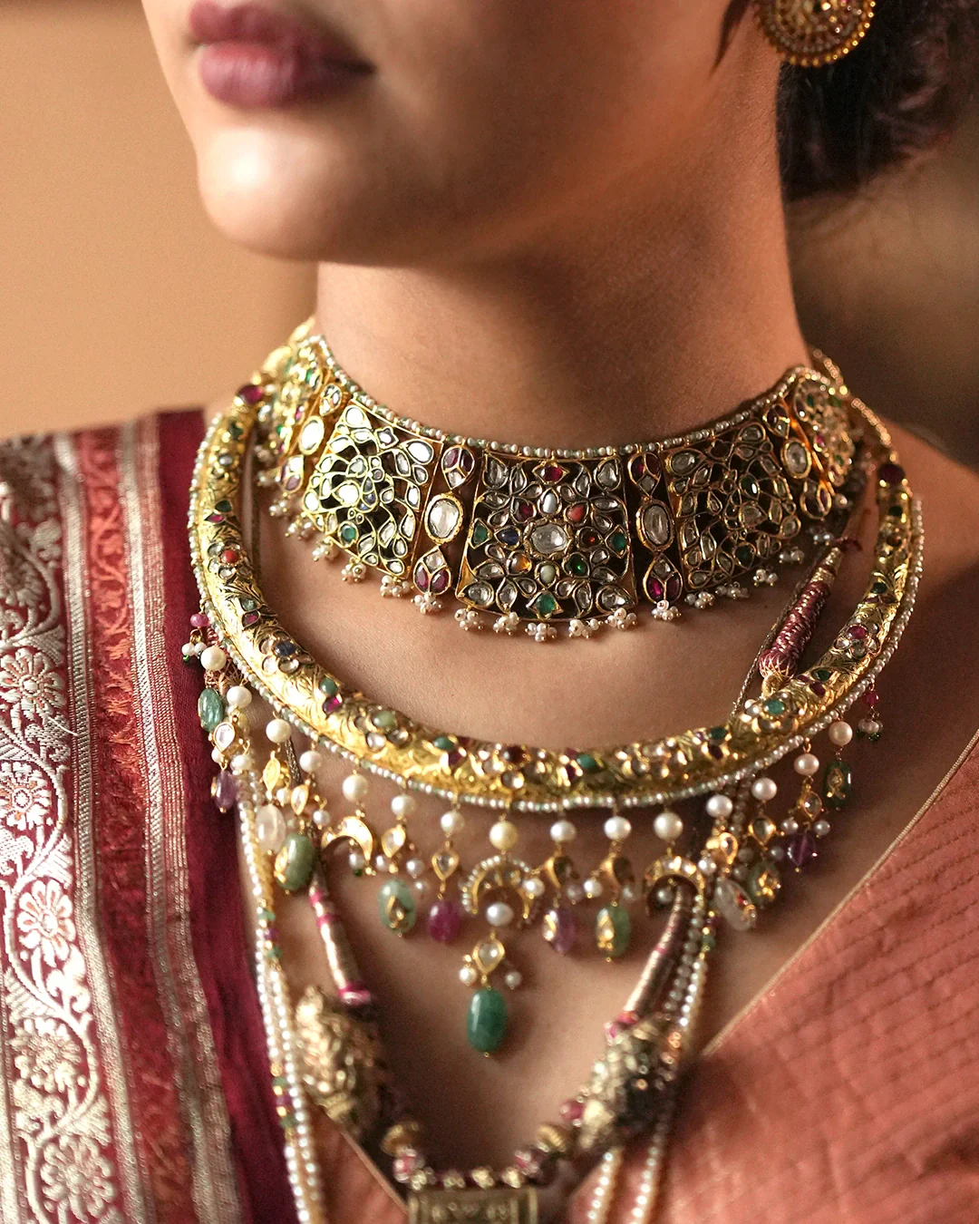 Sumedha Navratna Choker