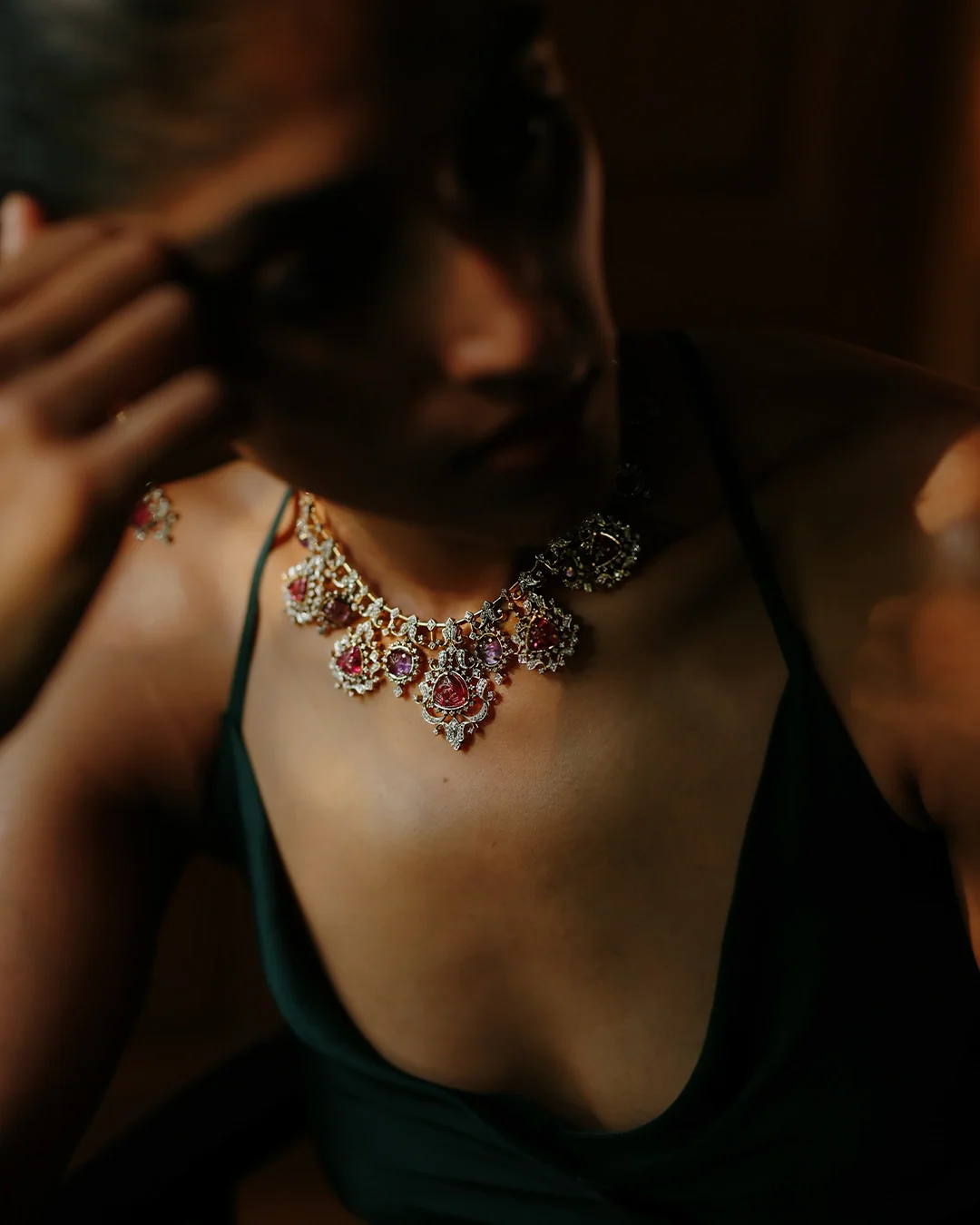 Tapsee Necklace - Image 3